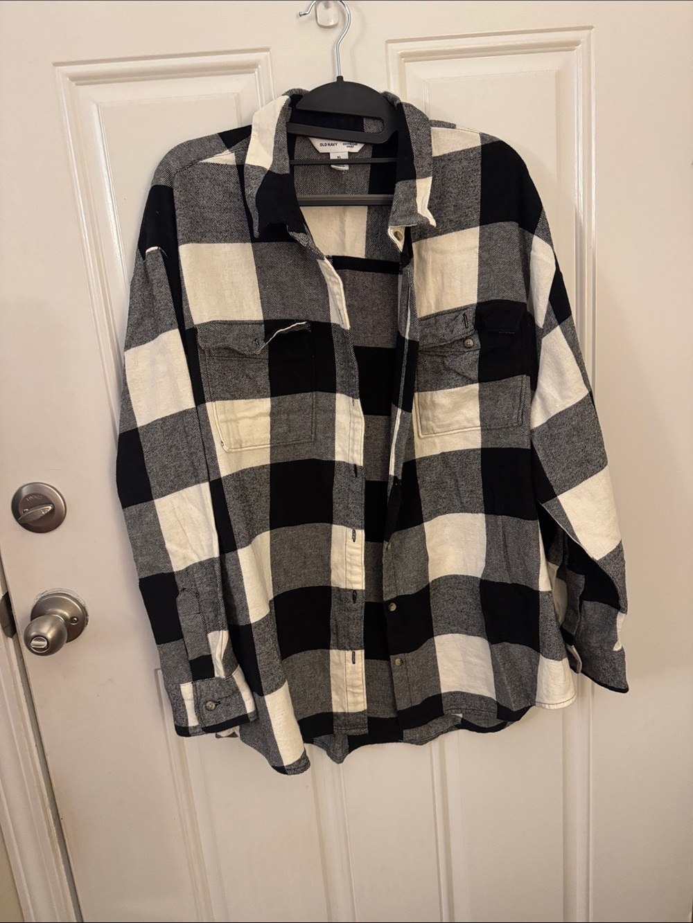 Old Navy Black & White Buffalo Check Button-Down Shirt